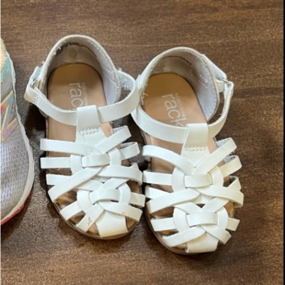 Toddler sandals size 5
